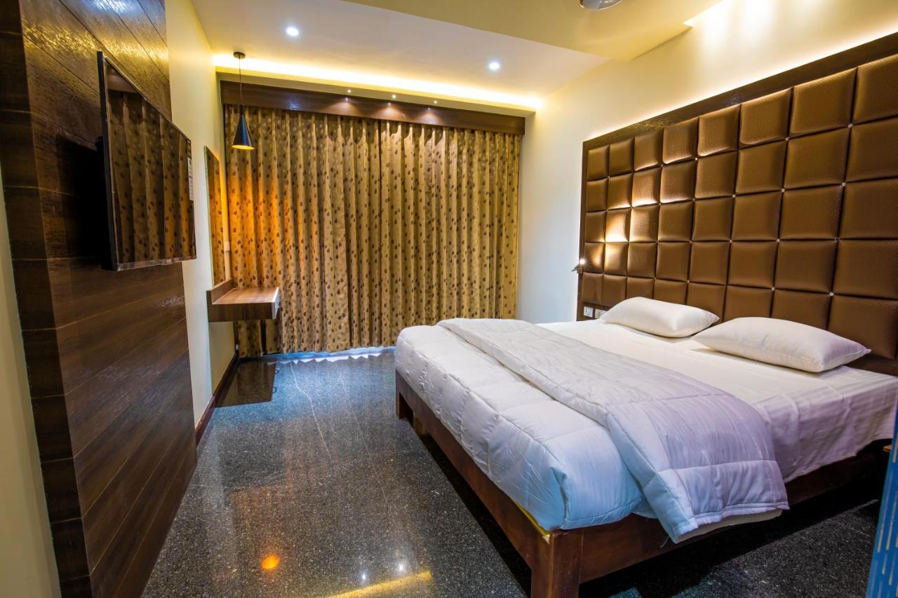 Hotel Vijayarani Tiruchirappalli ภายนอก รูปภาพ