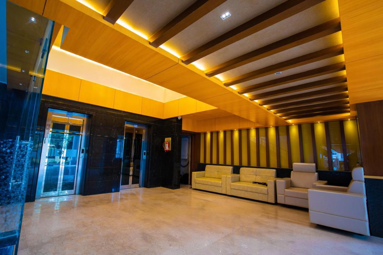Hotel Vijayarani Tiruchirappalli ภายนอก รูปภาพ
