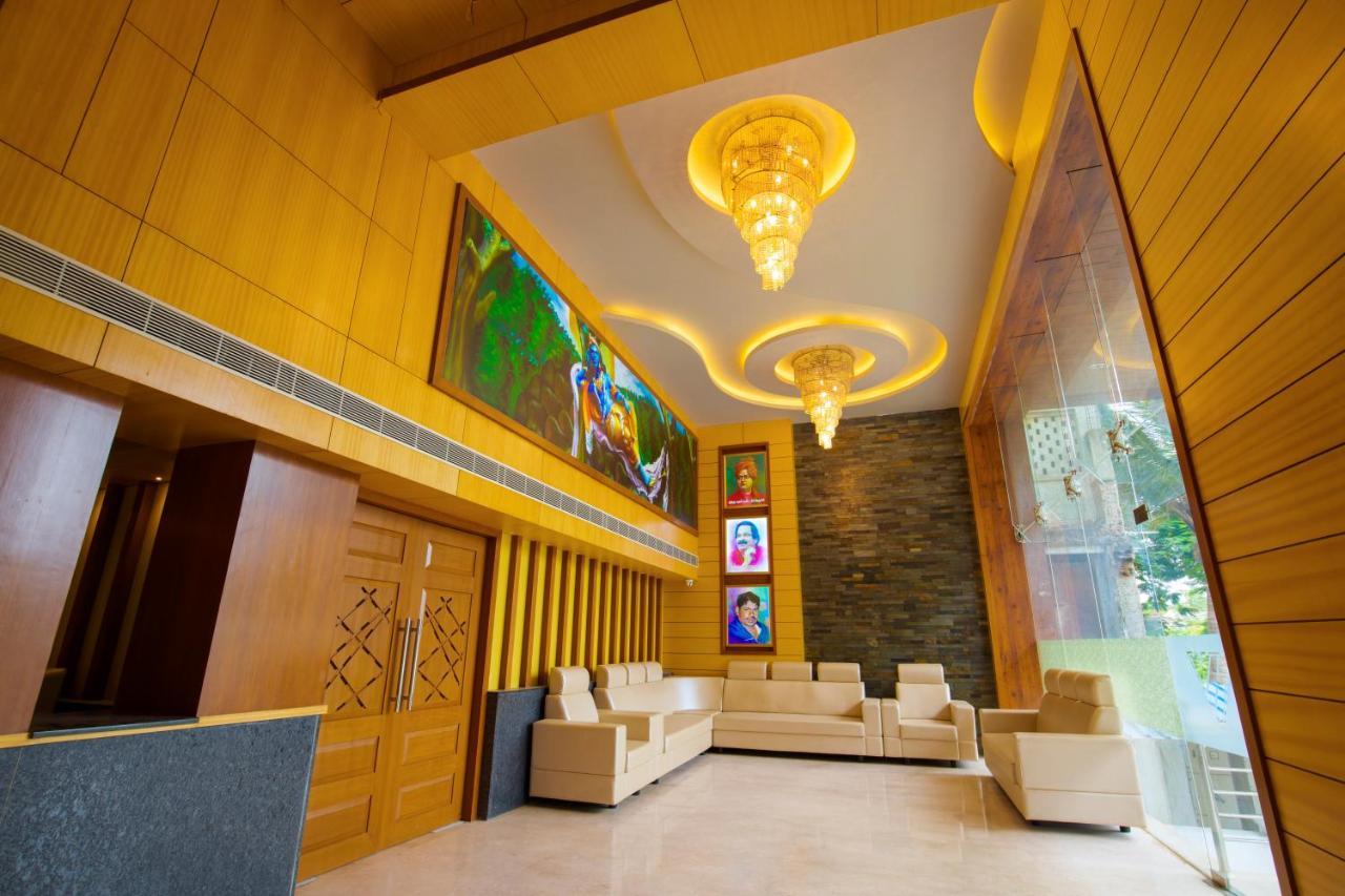 Hotel Vijayarani Tiruchirappalli ภายนอก รูปภาพ