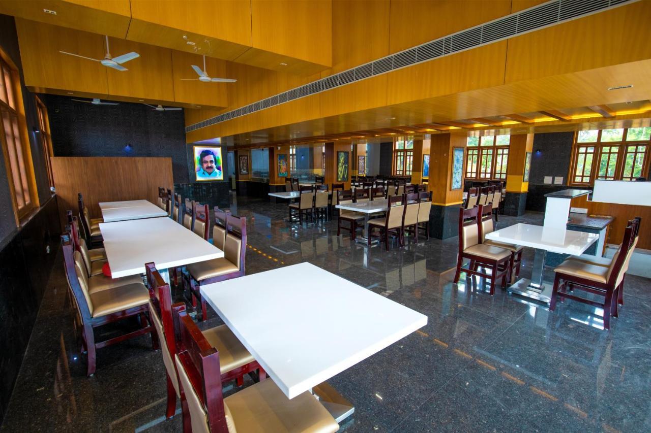 Hotel Vijayarani Tiruchirappalli ภายนอก รูปภาพ