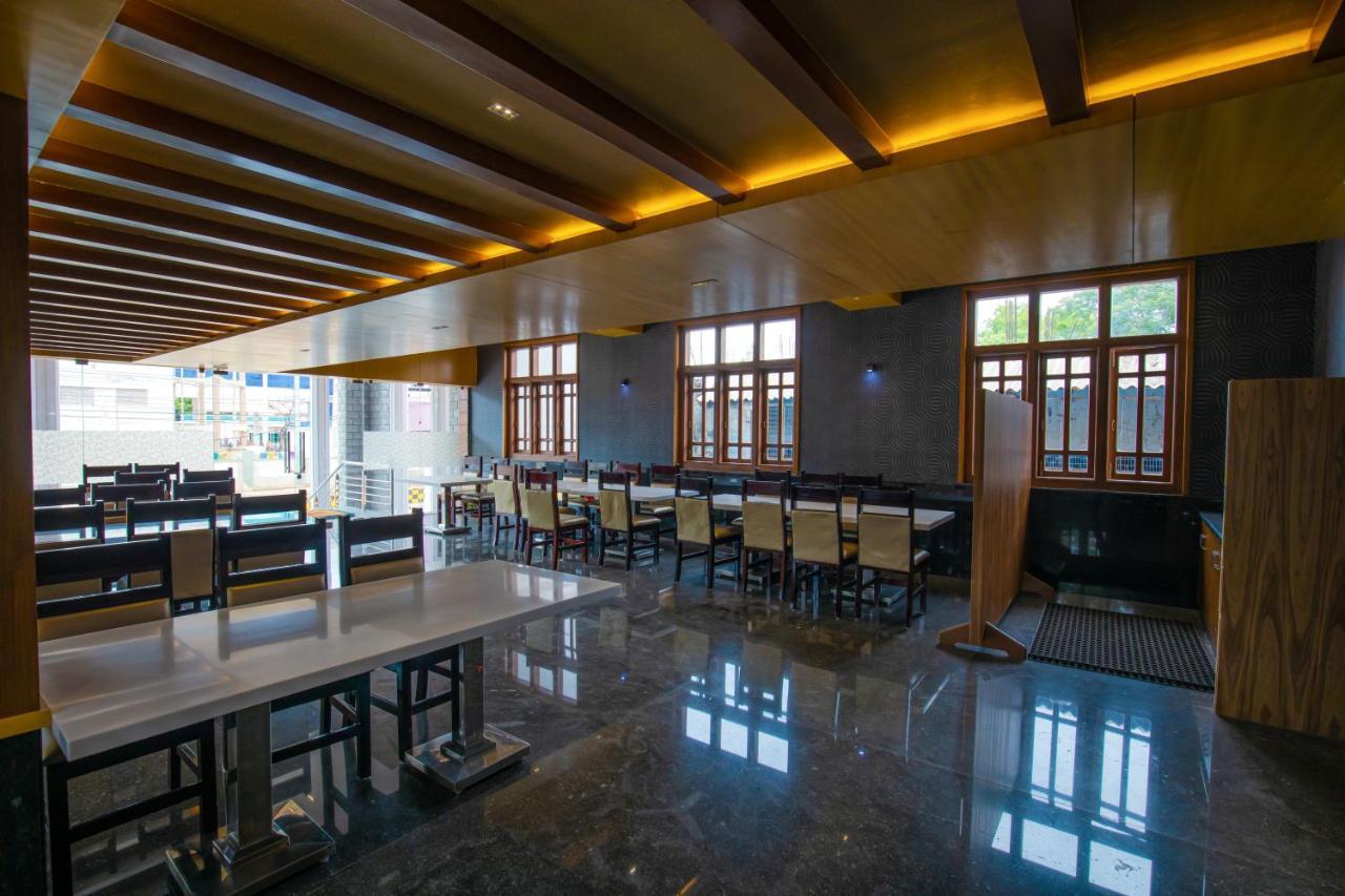 Hotel Vijayarani Tiruchirappalli ภายนอก รูปภาพ